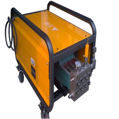 Chất lượng  5.6L/ Min 10000 Psi Hydraulic Pipeline Pressure Testing Pump Hydro Test Pump nhà máy