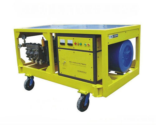 Máy làm sạch áp suất cao công nghiệp 50L/phút 15000psi Máy bơm làm sạch áp suất cao