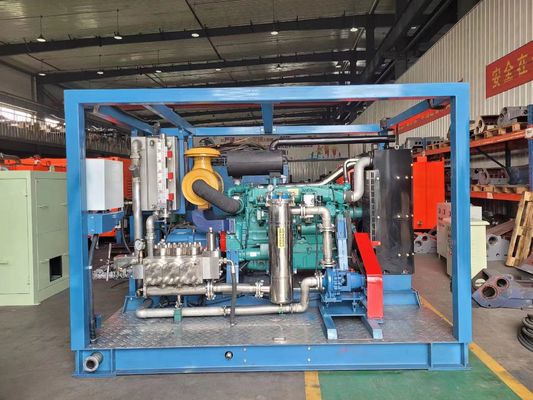 Máy rửa áp lực Diesel 132kw Máy ​​phun nước công nghiệp 1000bar