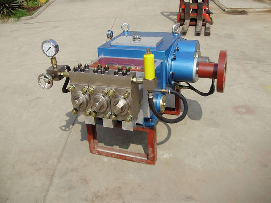 Máy bơm pít tông áp suất cao chống nước phản lực nước 500 Bar để loại bỏ rỉ sét trên tàu