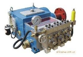 Máy bơm pít tông áp suất cao chống nước phản lực nước 500 Bar để loại bỏ rỉ sét trên tàu