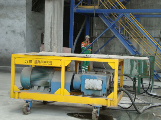 Máy bơm kiểm tra áp suất đường ống 1200 Bar 132kw Thiết bị kiểm tra áp suất cao