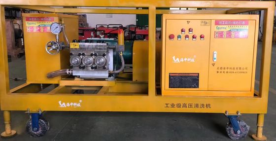 Máy rửa áp lực cao công nghiệp 600bar Máy làm sạch áp lực cao máy bay phản lực