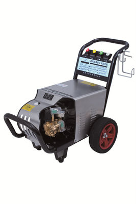 Máy rửa xe cao áp 110bar Thương mại 220V đến 240V 2.2KW để làm sạch