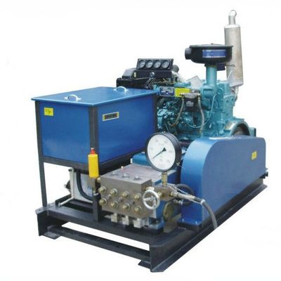 Máy bơm phản lực nước cao áp Triplex Pít tông dùng trong công nghiệp 1000bar ISO9001